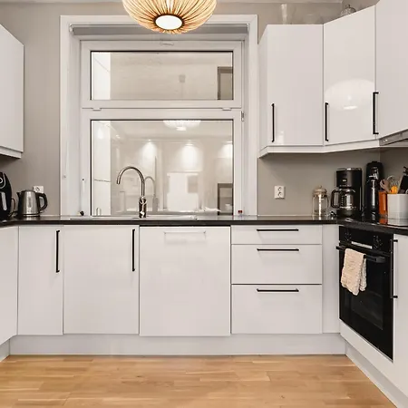 500m To Bryggen - 5m To Bus I 2 Floors & Bathrooms Μπέργκεν