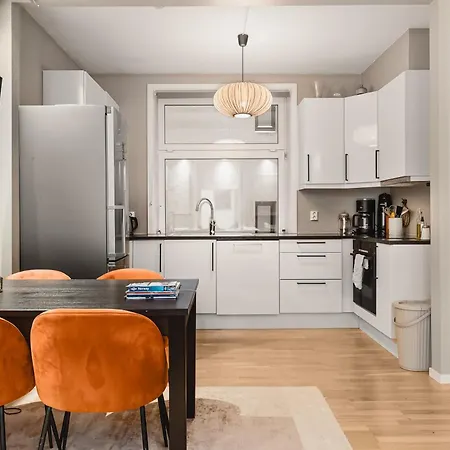 500m To Bryggen - 5m To Bus I 2 Floors & Bathrooms * Μπέργκεν