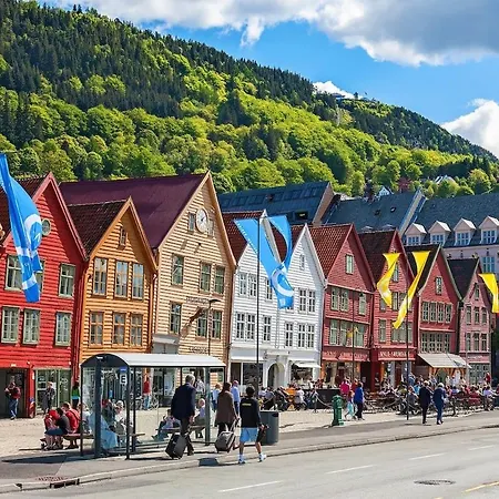 Apartament 500m To Bryggen - 5m To Bus I 2 Floors & Bathrooms Bergen