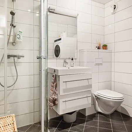 500m To Bryggen - 5m To Bus I 2 Floors & Bathrooms Apartament